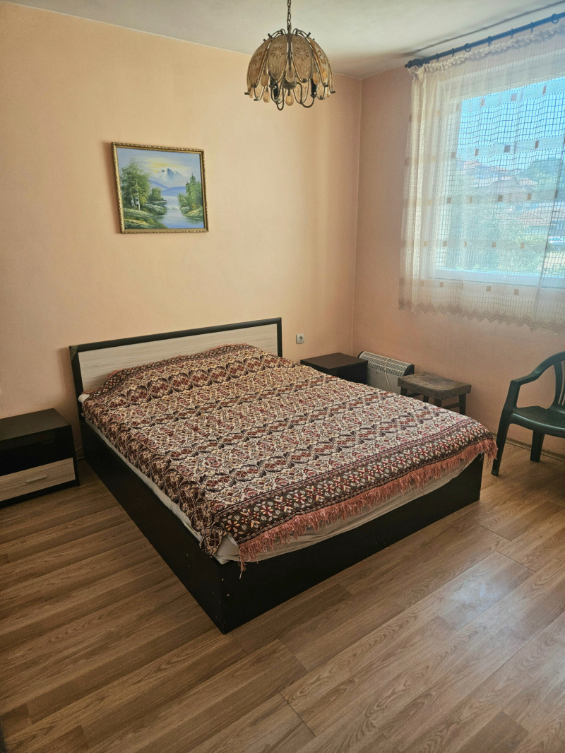 Продава  3-стаен град Русе , Дружба 2 , 97 кв.м | 37077950