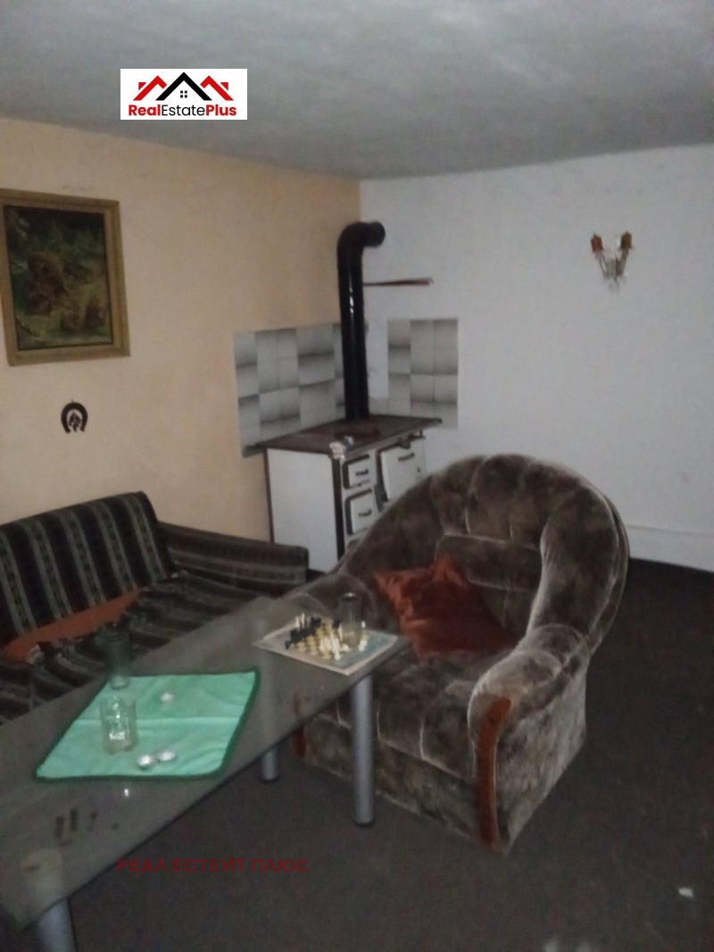 Продава ВИЛА, гр. Плевен, м-т Орлето, снимка 3 - Вили - 53230216