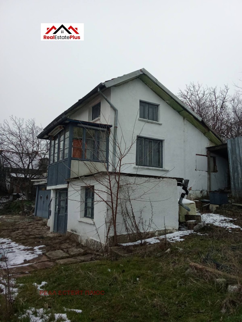 Продава ВИЛА, гр. Плевен, м-т Орлето