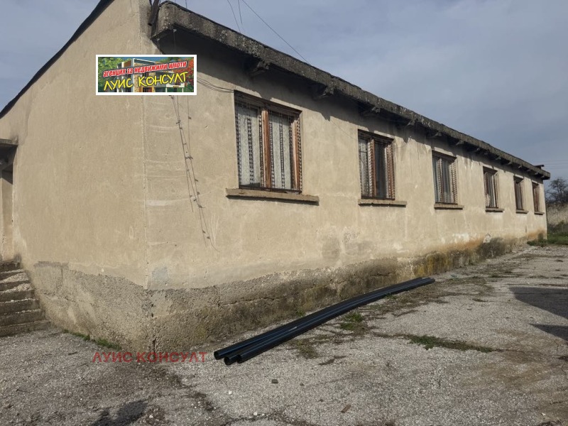 Продава ПРОМ. ПОМЕЩЕНИЕ, град Монтана, Кошарник • 117500 € / 229810.02 лв. • 82573901 1