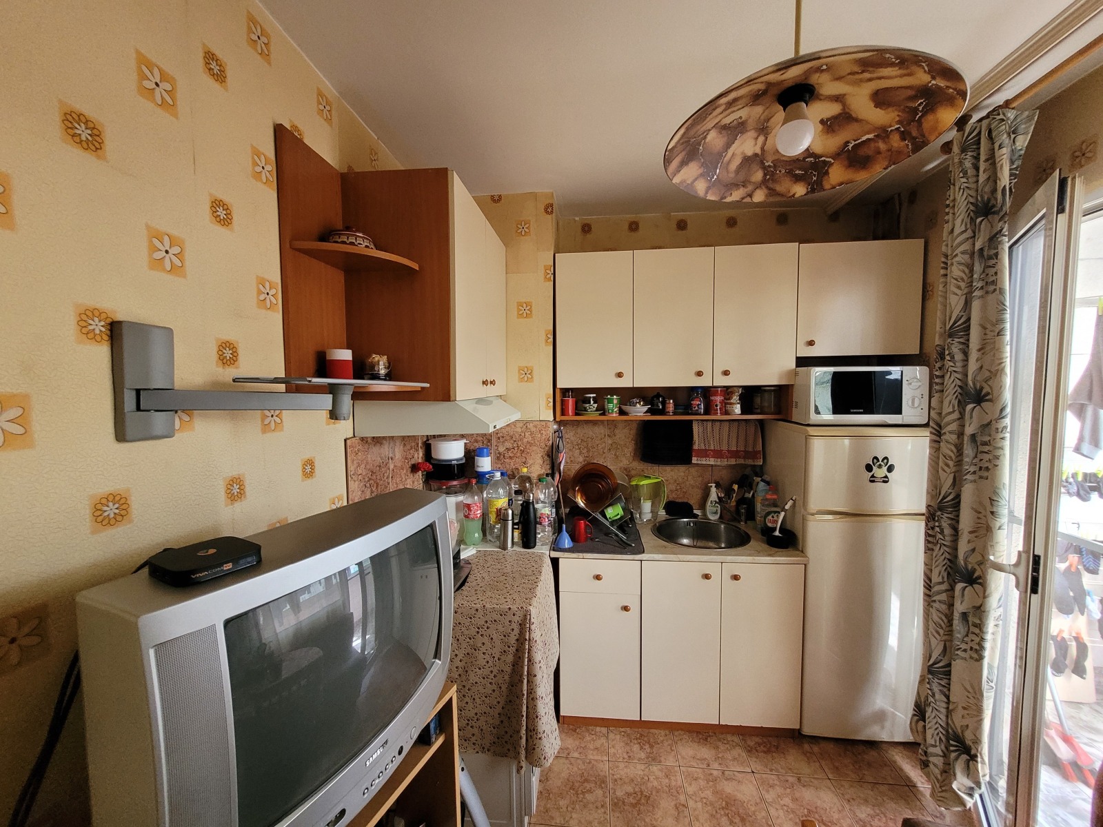 Продава 2-СТАЕН, гр. Плевен, Широк център