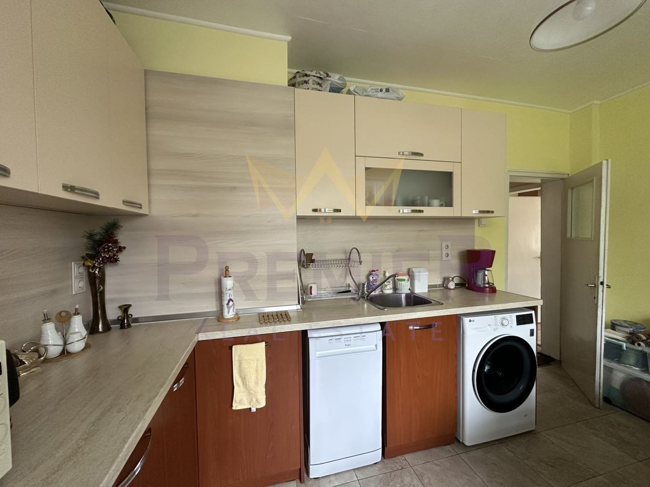 Продава 3-СТАЕН, гр. Плевен, 9-ти квартал, снимка 6 - Апартаменти - 55269483