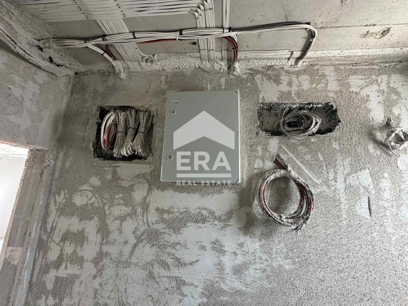 Продава МНОГОСТАЕН, гр. Добрич, Добротица - Варненска, снимка 11 - Апартаменти - 56004718