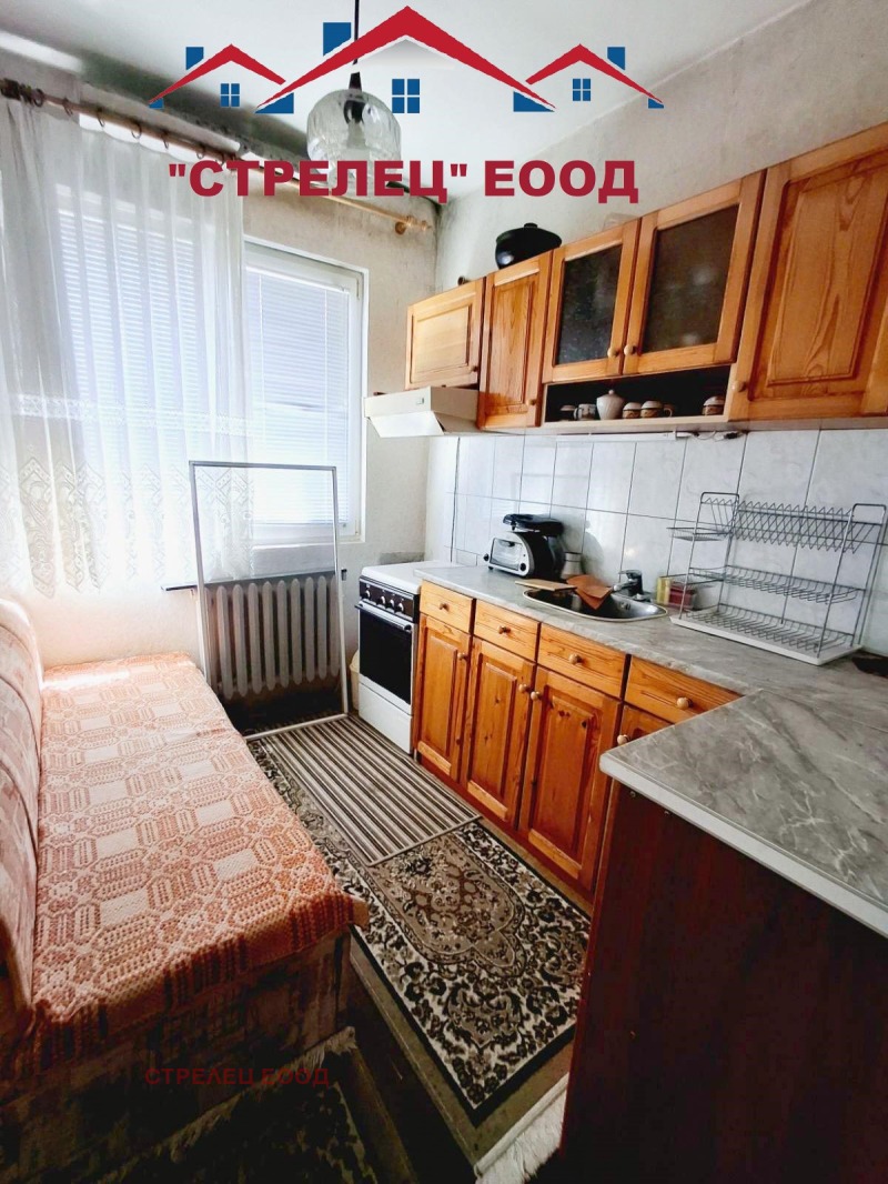 Продава  Етаж от къща град Добрич , Йовково , 100 кв.м | 14157300 - изображение [2]