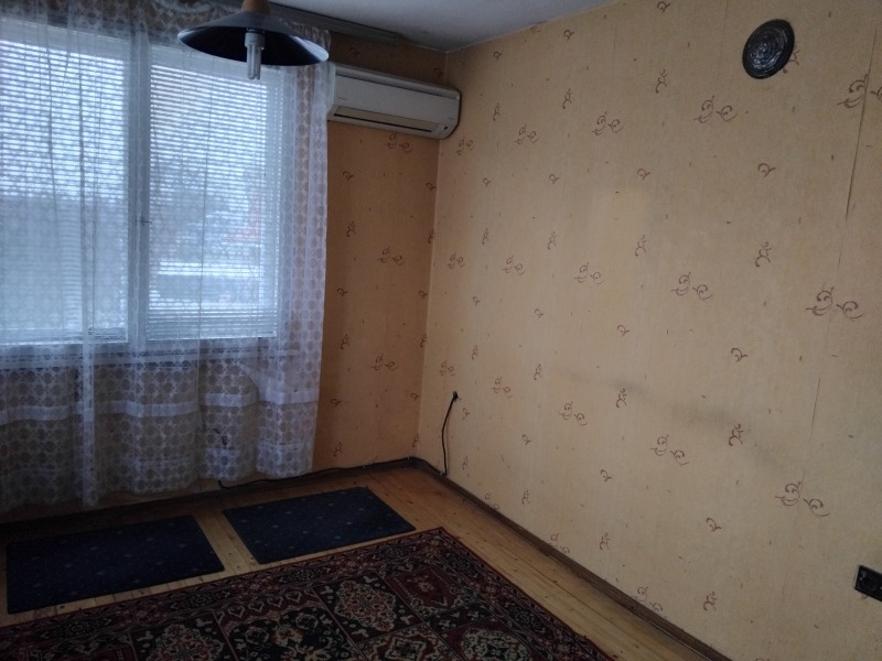 Продава ЕТАЖ ОТ КЪЩА, гр. София, с. Горни Богров, снимка 8 - Етаж от къща - 53395916