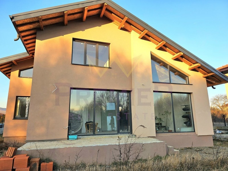 Продава КЪЩА, гр. София, с. Житен, снимка 2 - Къщи - 53230118