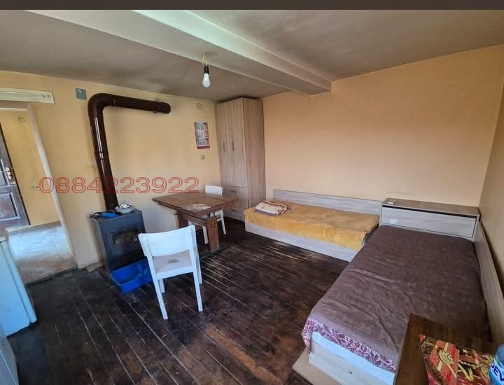 Продава КЪЩА, с. Гривица, област Плевен, снимка 5 - Къщи - 56647673