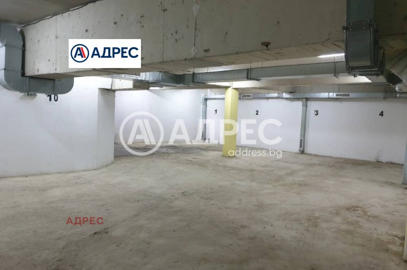 Продава ГАРАЖ, ПАРКОМЯСТО, гр. Варна, Аспарухово