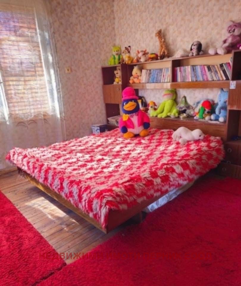 Продава КЪЩА, с. Горна Врабча, област Перник, снимка 10 - Къщи - 54424114