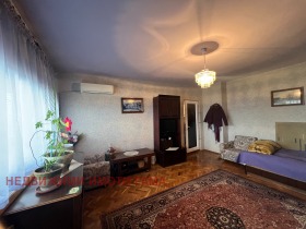 1 chambre Tsentar, Dobritch 6