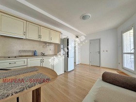 1 quarto k.k. Slantchev briag, região Burgas 4