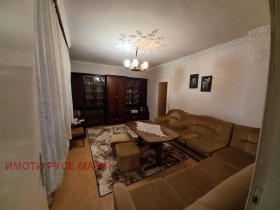 3+ bedroom Tsentar, Ruse 3