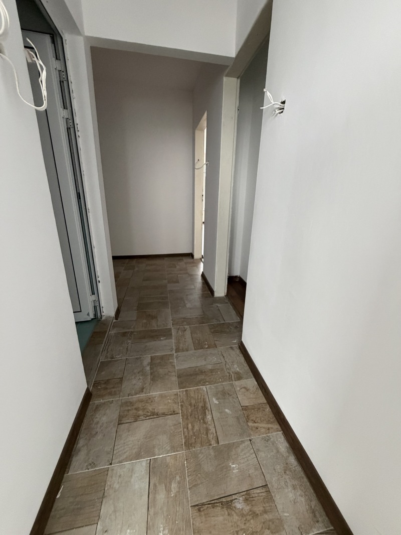 Продава 2-СТАЕН, гр. Добрич, Дружба 3, снимка 11 - Апартаменти - 53438544