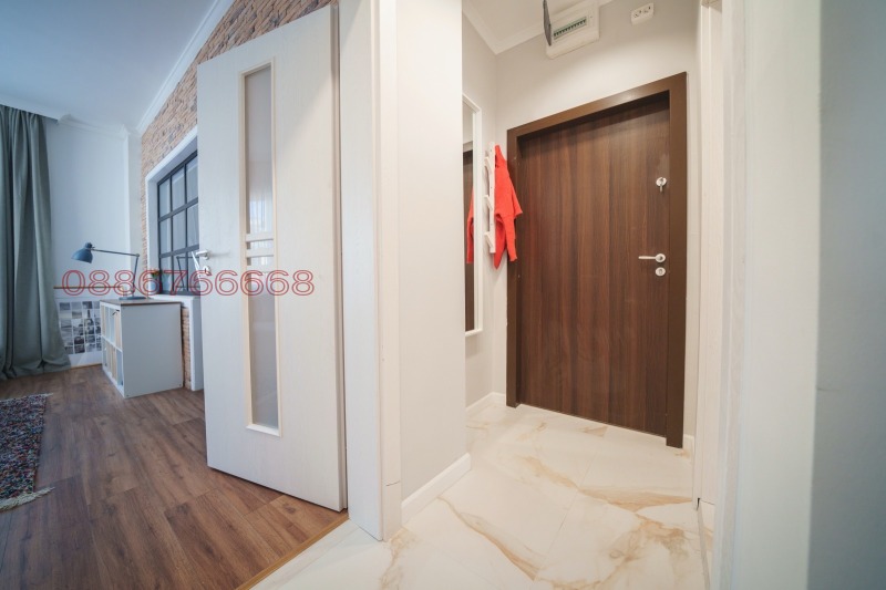 Продава 4-СТАЕН, гр. София, Център, снимка 13 - Апартаменти - 52917670