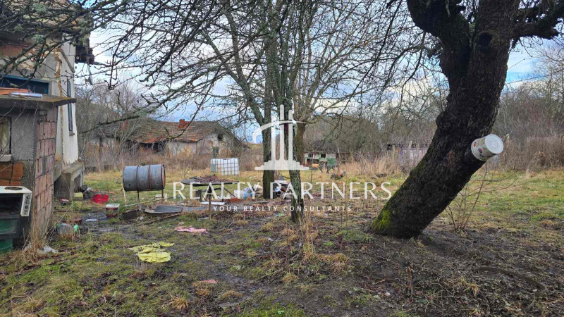 Продава КЪЩА, с. Лесковец, област Перник, снимка 2 - Къщи - 53355504