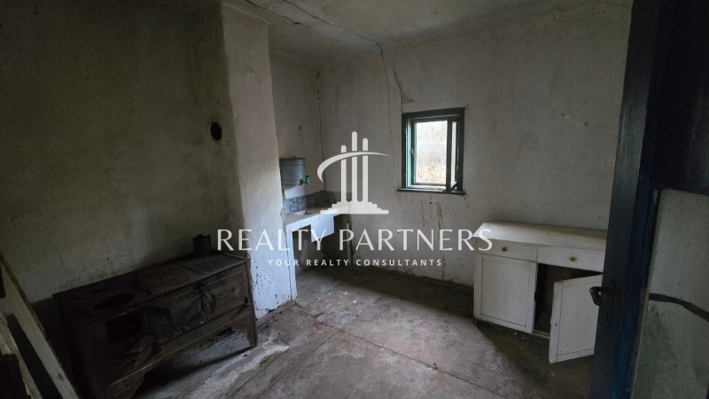 Продава КЪЩА, с. Лесковец, област Перник, снимка 13 - Къщи - 53355504