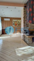 Продава ЕТАЖ ОТ КЪЩА, град Шумен, Пожарната • 180000 € • 64769576 — Holmes.bg
