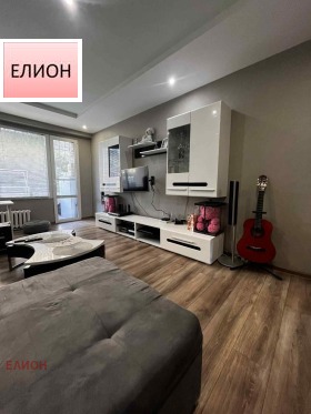 Продава 2-стаен град Перник Изток - [1] 