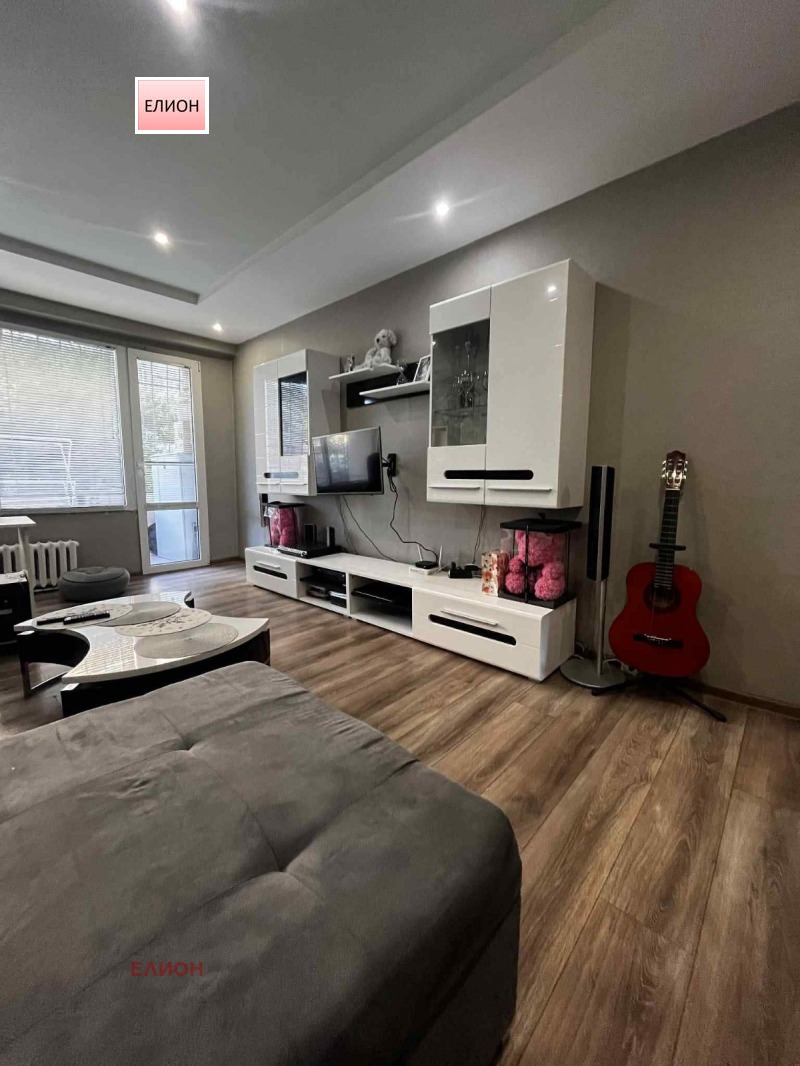 Продава  2-стаен, град Перник, Изток • 94 000 € • ID 35409588 — holmes.bg - [1] 