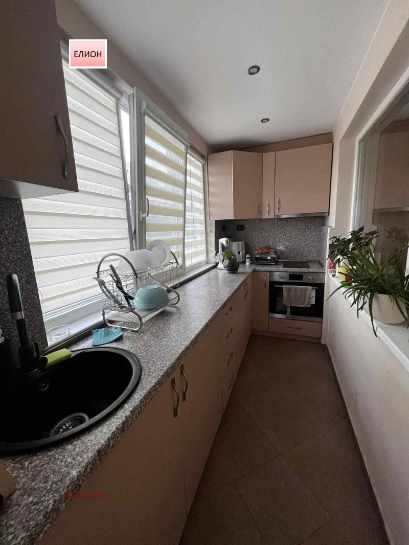 Продава  2-стаен град Перник , Изток , 65 кв.м | 60991450 - изображение [2]