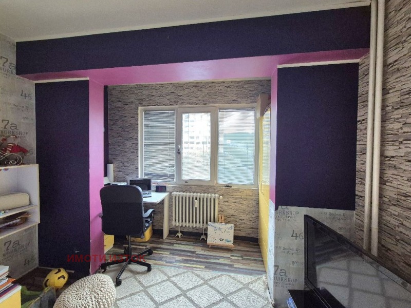 Na prodej  1 ložnice Pernik , Iztok , 62 m2 | 21169111 - obraz [10]