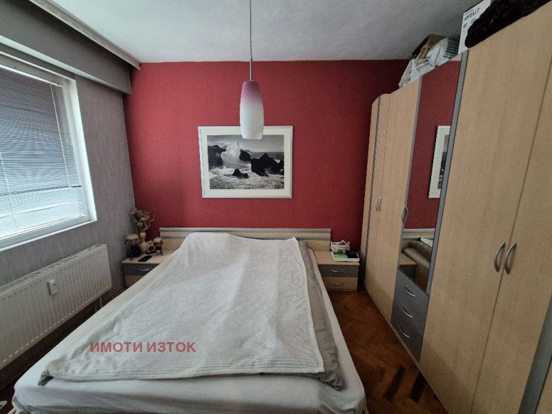 Na prodej  1 ložnice Pernik , Iztok , 62 m2 | 21169111 - obraz [7]