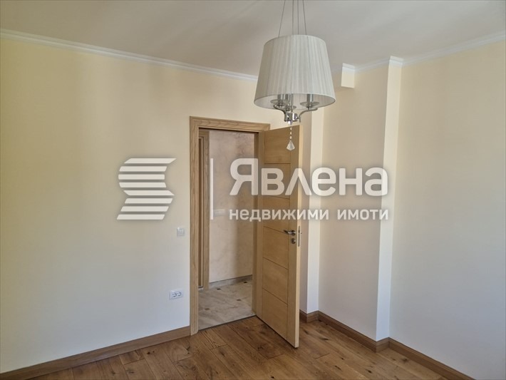 Προς πώληση  3 υπνοδωμάτια Βαρνα , ΒΗΝΣ-ΤΣερβεν πλοτσταδ , 281 τ.μ | 92657904 - εικόνα [10]