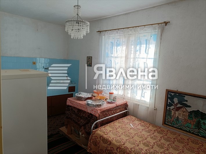 Продава КЪЩА, с. Отец Кирилово, област Пловдив, снимка 5 - Къщи - 52745247