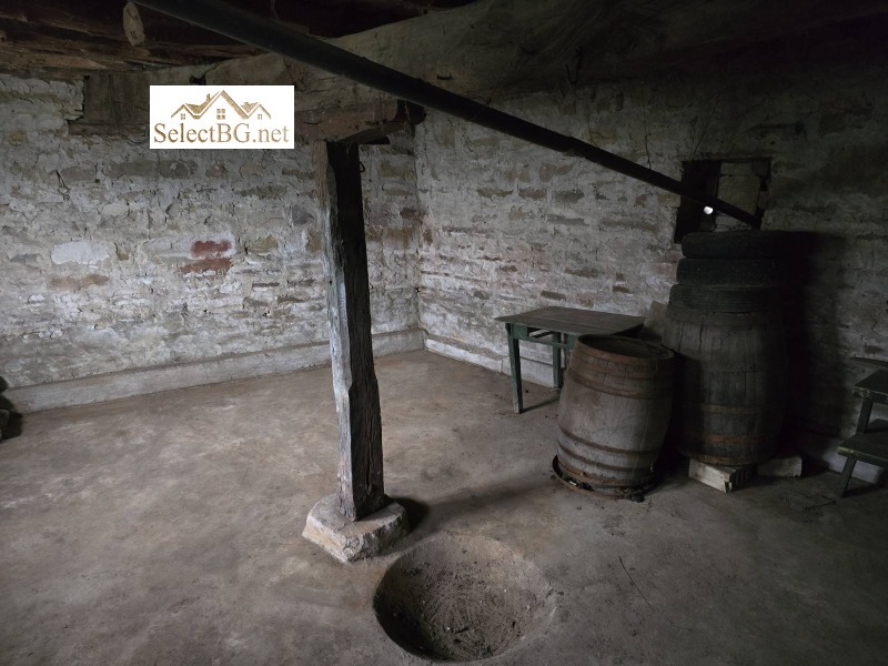 Продава КЪЩА, с. Ресен, област Велико Търново, снимка 9 - Къщи - 52814123