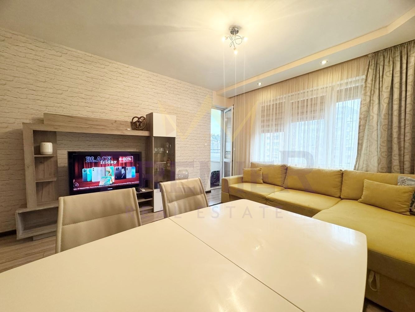 Продава 2-СТАЕН, гр. Варна, Левски 1, снимка 2 - Апартаменти - 54405512