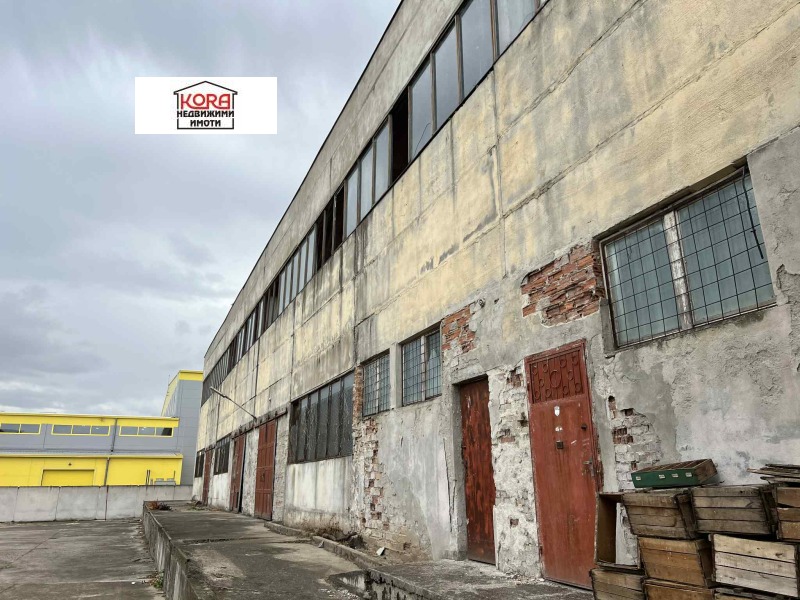 Продава СКЛАД в област Плевен, с. Ясен - 3027 кв.м / 200 000 € » 391 166.00 лв., КОРА