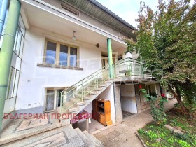 House Apriltsi, region Lovech 6