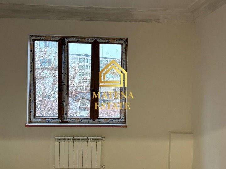 Продава 2-СТАЕН, гр. София, Център, снимка 2 - Апартаменти - 52688761