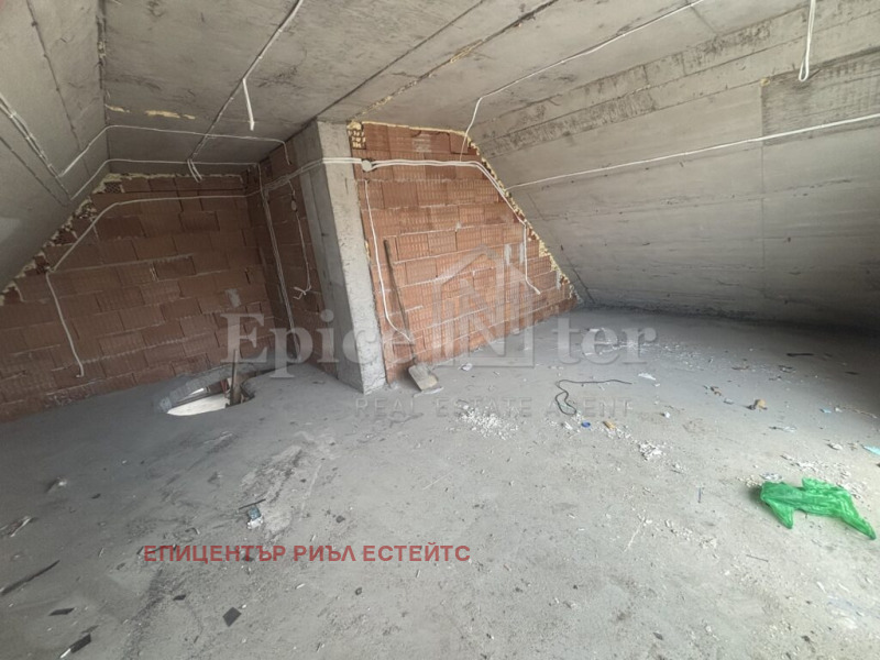 De vânzare  2 dormitoare Pernic , Țentâr , 140 mp | 52279121 - imagine [7]