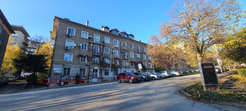 Продава 3-СТАЕН, гр. Велико Търново, Център, снимка 10 - Апартаменти - 52377131