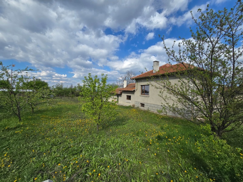 Продава КЪЩА, с. Мерданя, област Велико Търново, снимка 12 - Къщи - 52197516