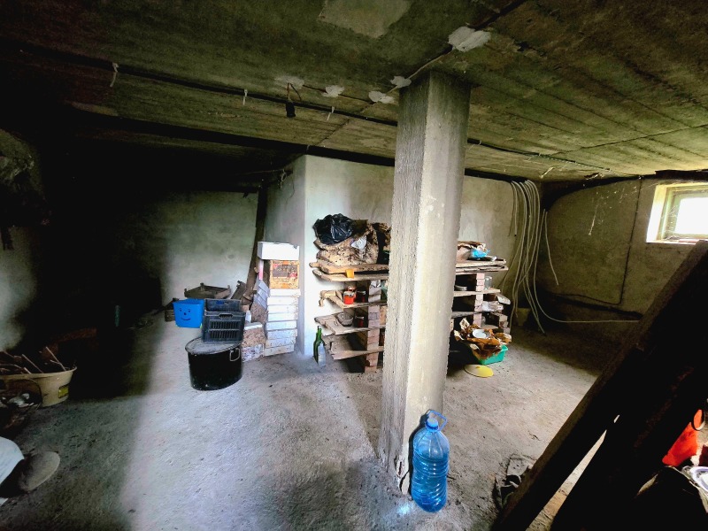 Продава КЪЩА, с. Мерданя, област Велико Търново, снимка 9 - Къщи - 52197516