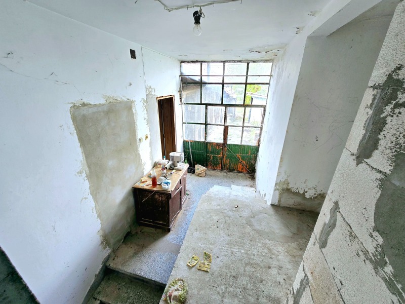 Продава КЪЩА, с. Мерданя, област Велико Търново, снимка 7 - Къщи - 52197516