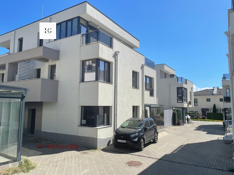 Продава КЪЩА, град Бургас, Сарафово • 375000 € / 733436.25 лв. • 97919545 1