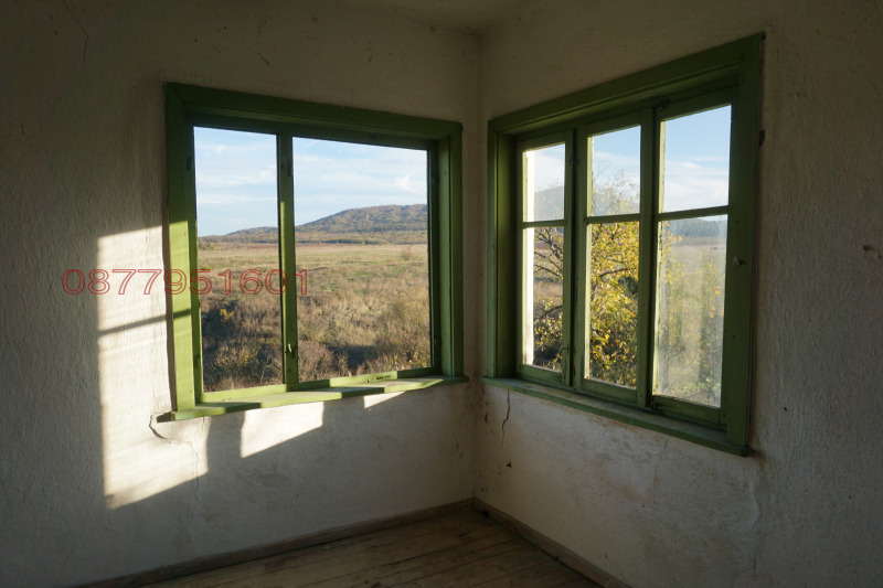 Продава КЪЩА, с. Войника, област Ямбол, снимка 10 - Къщи - 53065204