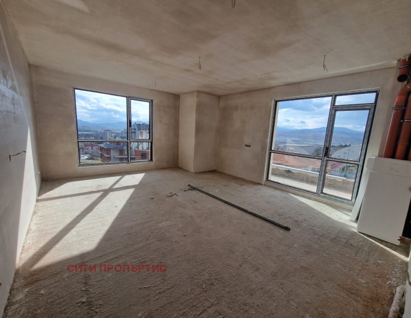 Продава 3-СТАЕН в град Благоевград, Освобождение - 106 кв.м / 122 000 € » 238 611.26 лв., СИТИ ПРОПЪРТИС