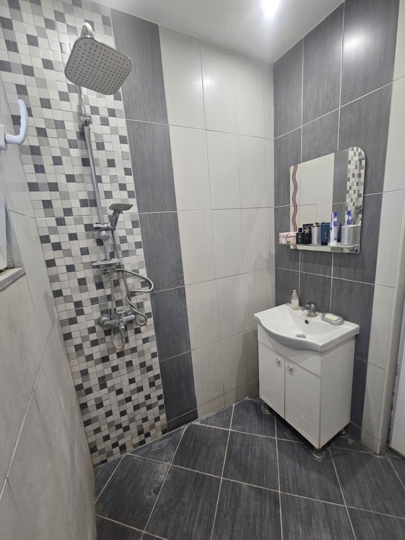 De vânzare  2 dormitoare Plovdiv , Izgrev , 86 mp | 30909941 - imagine [8]