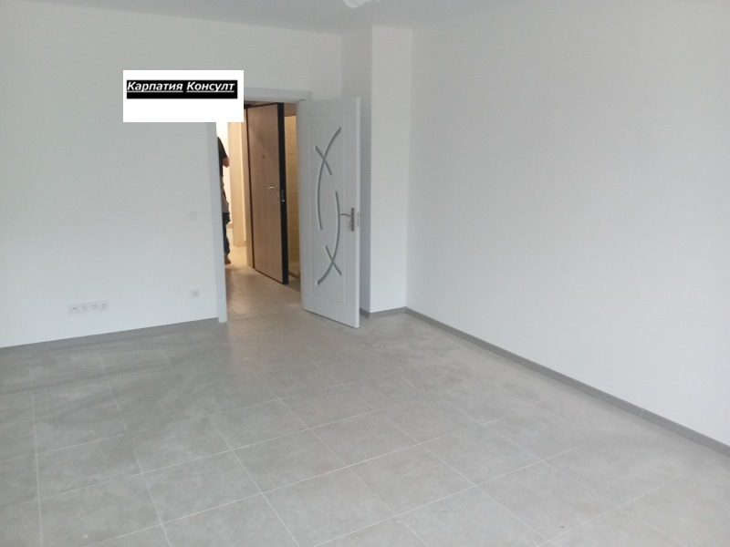À venda  3 quartos Sofia , Zona B-5-3 , 135 m² | 48420857 - imagem [9]
