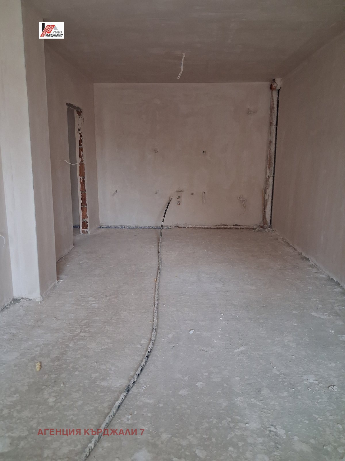 Продава 3-СТАЕН, гр. Кърджали, Център, снимка 2 - Апартаменти - 55717584