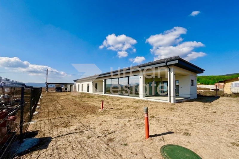 Продава КЪЩА в област София, с. Белчин - 255 кв.м / 365 000 € » 713 877.95 лв., ЪРБАН ЕСТЕЙТ