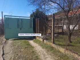 Casa Pesnopoj, regione Plovdiv 3