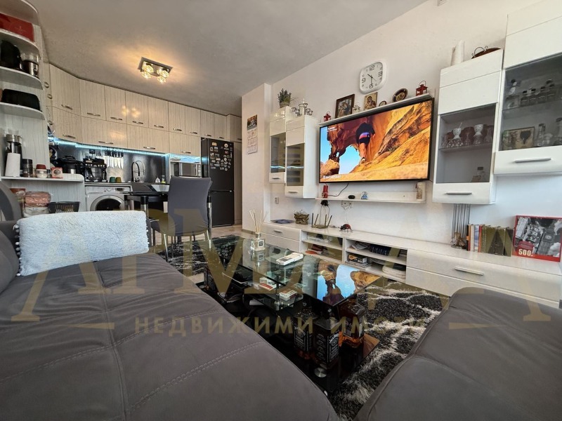 En venta  2 dormitorios Plovdiv , Kyuchuk Parizh , 72 metros cuadrados | 90145736 - imagen [2]