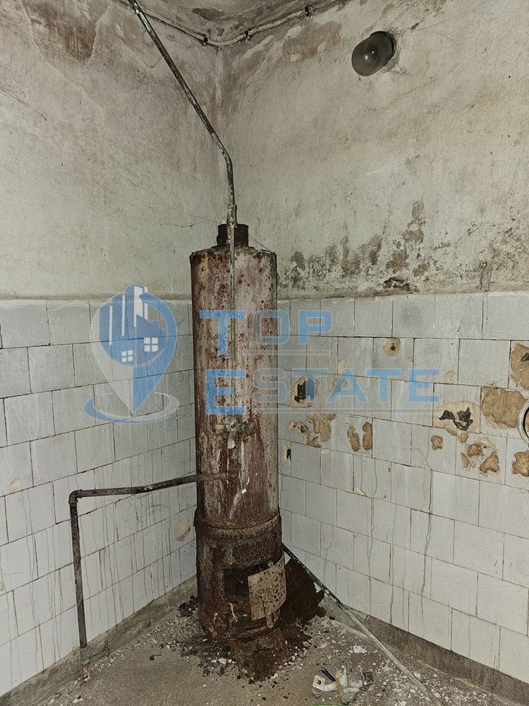 Продава КЪЩА, гр. Полски Тръмбеш, област Велико Търново, снимка 15 - Къщи - 43435768