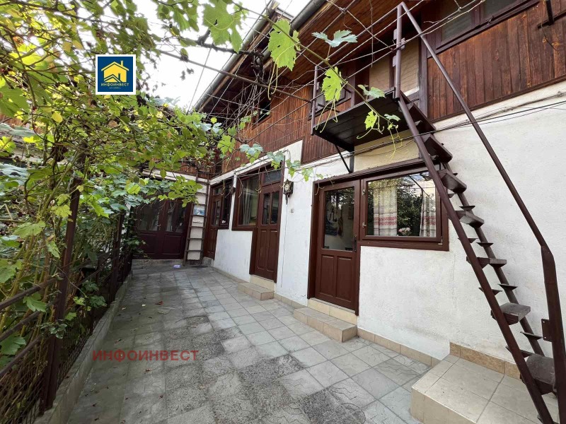 Продава  Къща област Пазарджик , гр. Ракитово , 163 кв.м | 72230410
