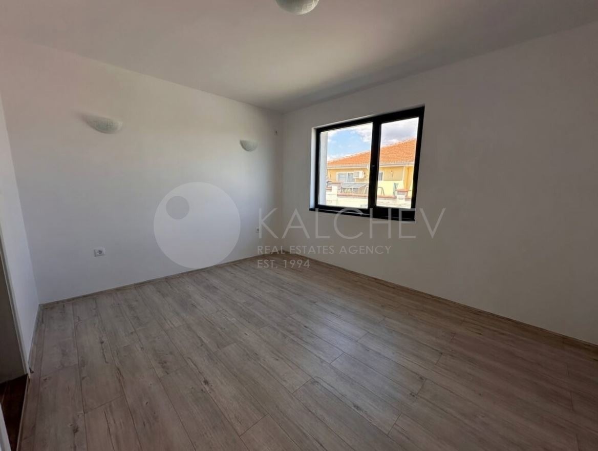 Продава КЪЩА, гр. Балчик, област Добрич, снимка 7 - Къщи - 54212190